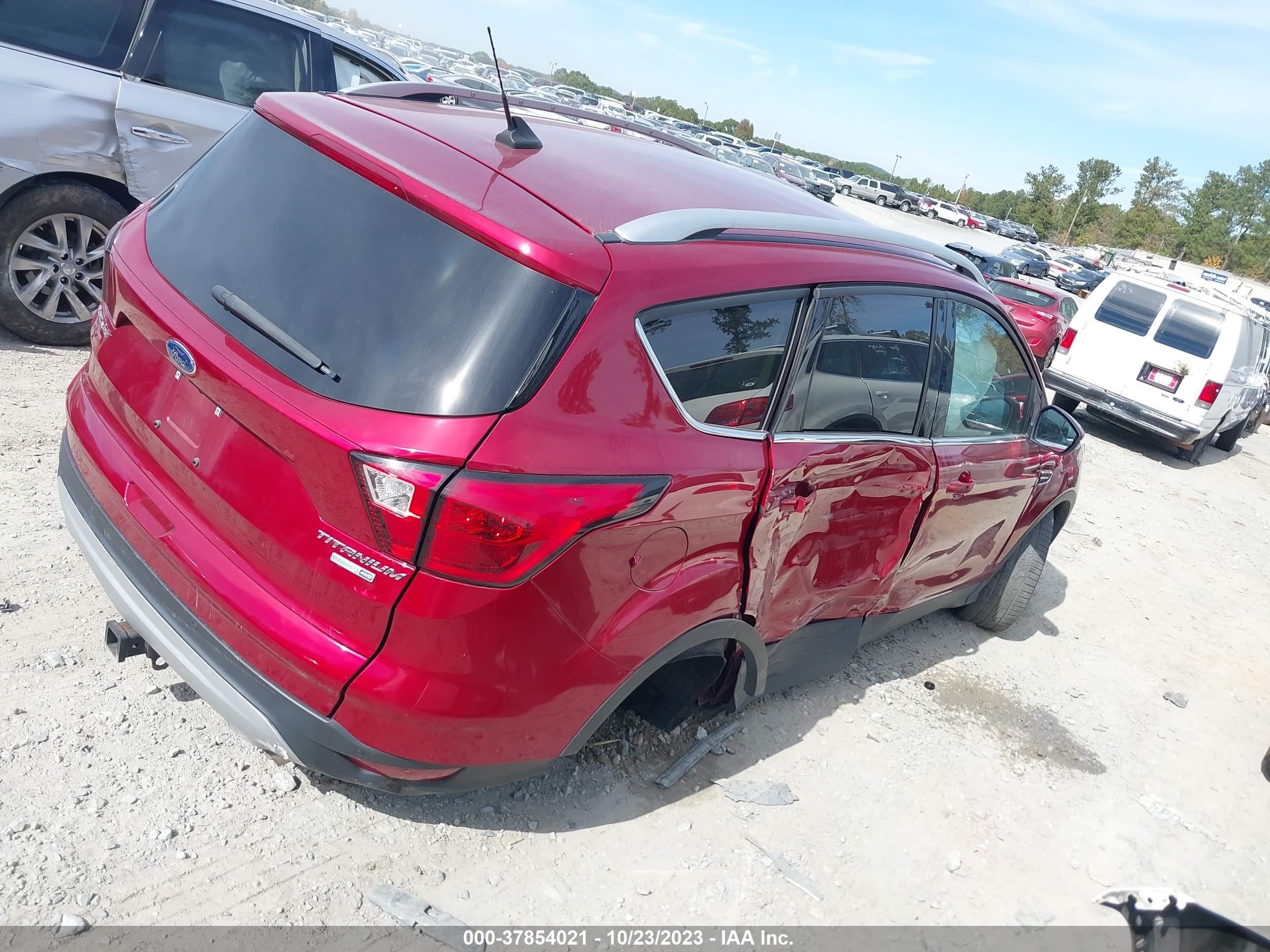 Photo 3 VIN: 1FMCU9J95KUA29715 - FORD ESCAPE 