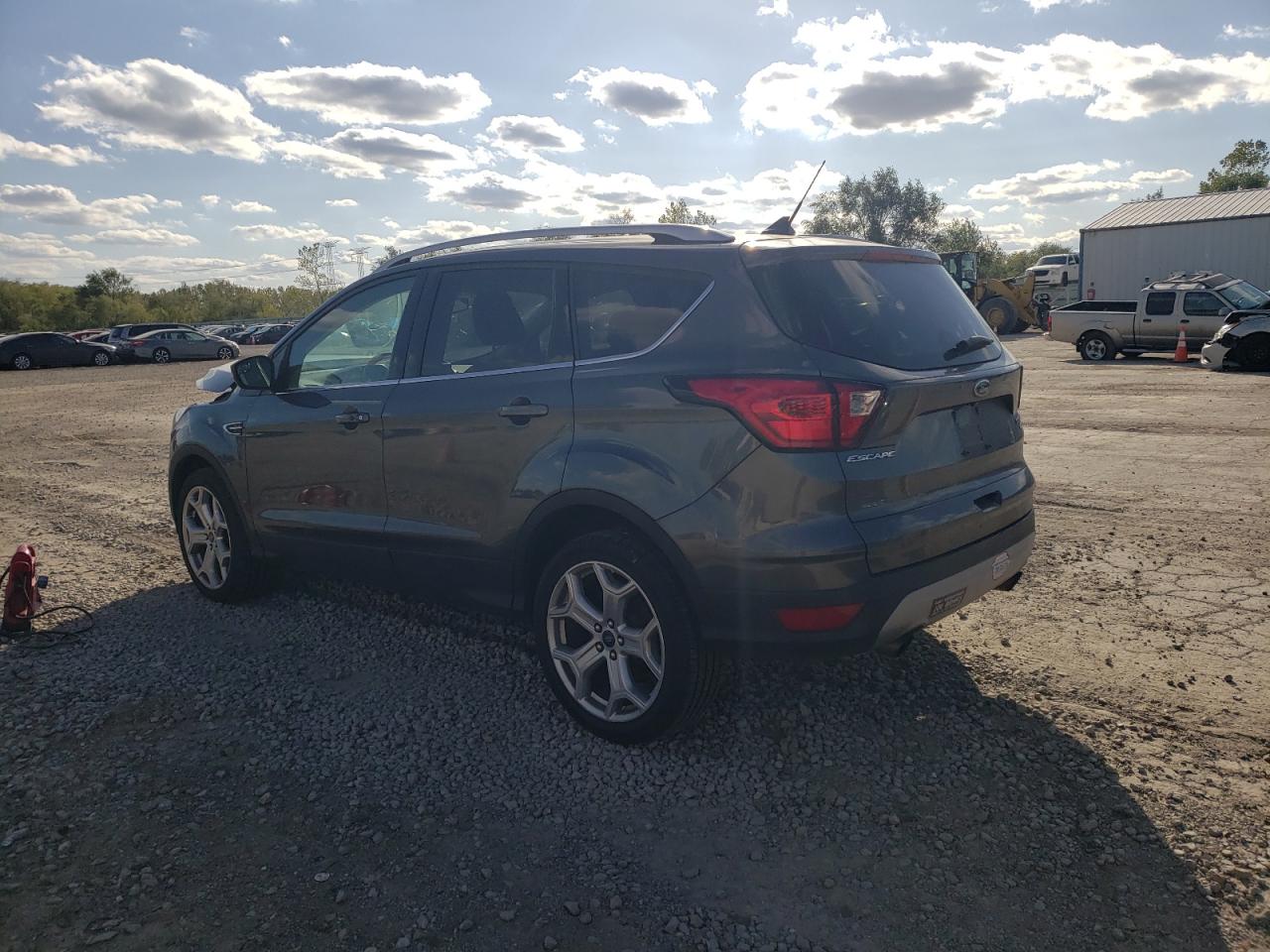 Photo 1 VIN: 1FMCU9J95KUA59846 - FORD ESCAPE 