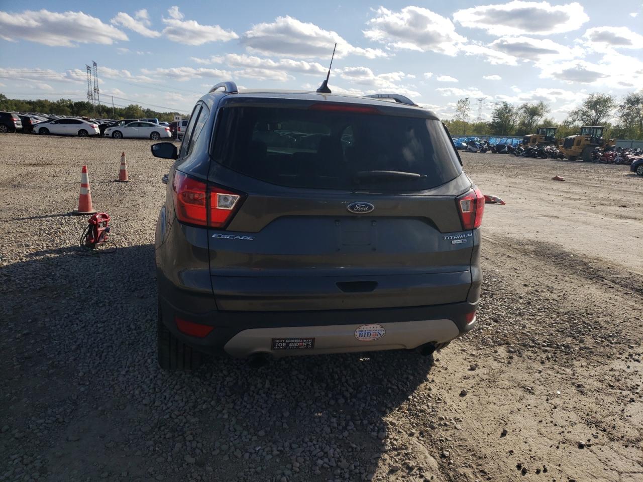 Photo 5 VIN: 1FMCU9J95KUA59846 - FORD ESCAPE 