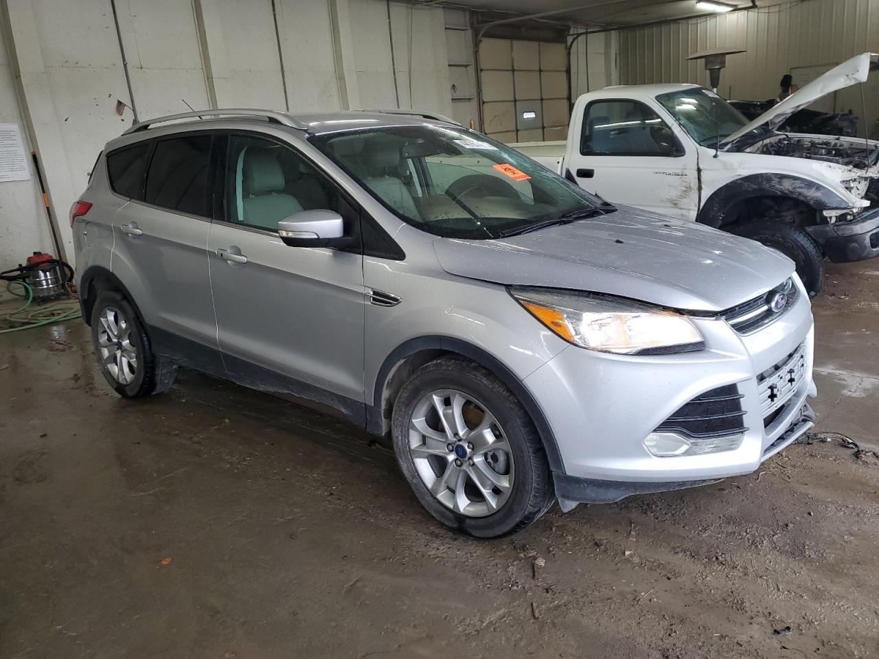 Photo 3 VIN: 1FMCU9J96EUD74126 - FORD ESCAPE 