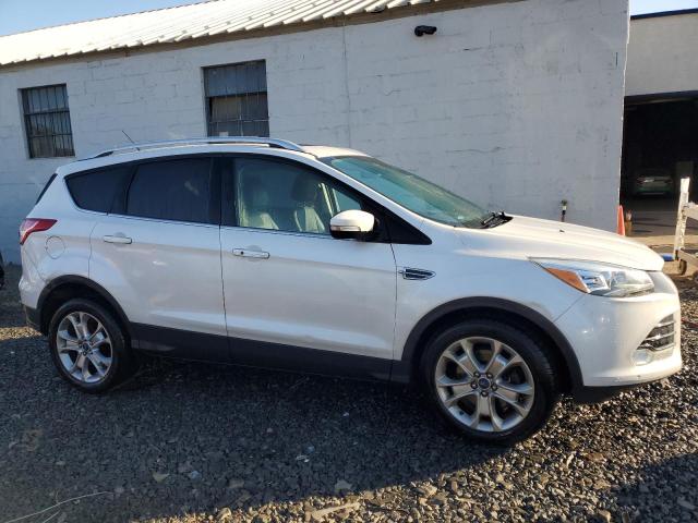 Photo 3 VIN: 1FMCU9J96FUC72262 - FORD ESCAPE 