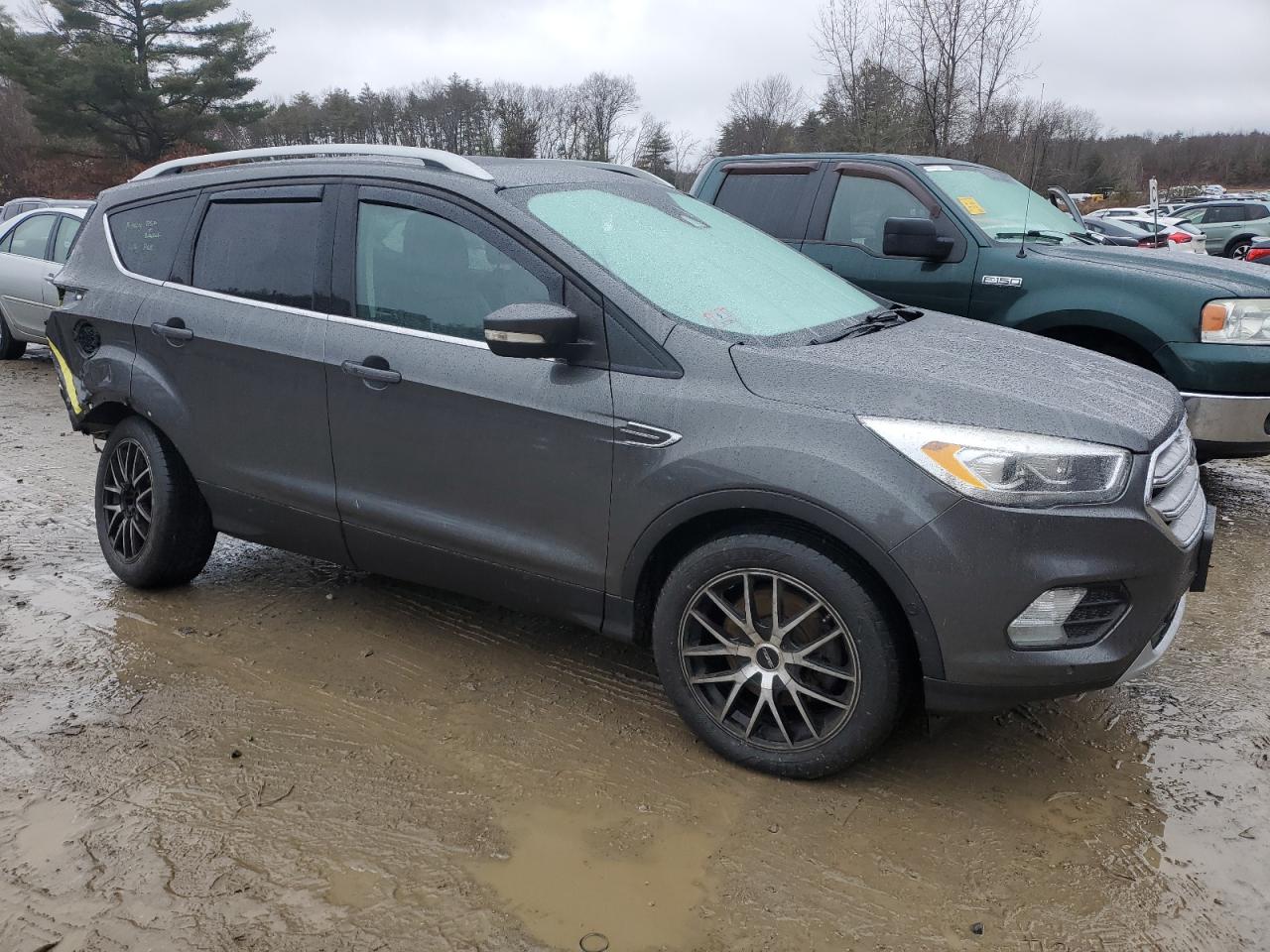 Photo 3 VIN: 1FMCU9J96HUA33281 - FORD ESCAPE 