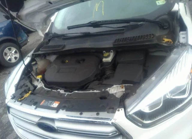 Photo 9 VIN: 1FMCU9J96HUA74400 - FORD ESCAPE 