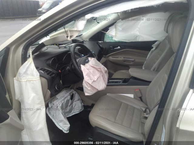 Photo 4 VIN: 1FMCU9J96HUB01093 - FORD ESCAPE 