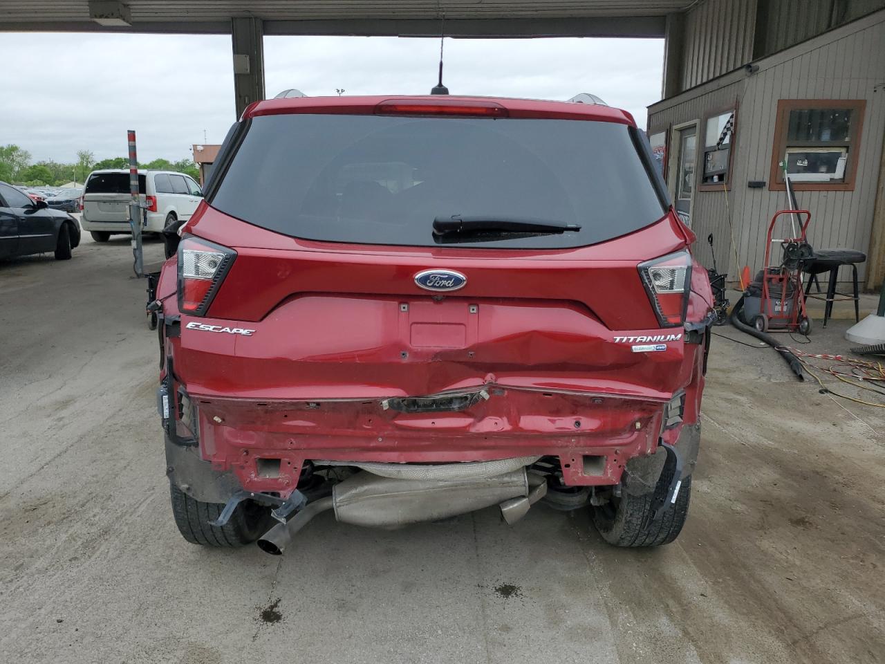 Photo 5 VIN: 1FMCU9J96HUB15141 - FORD ESCAPE 