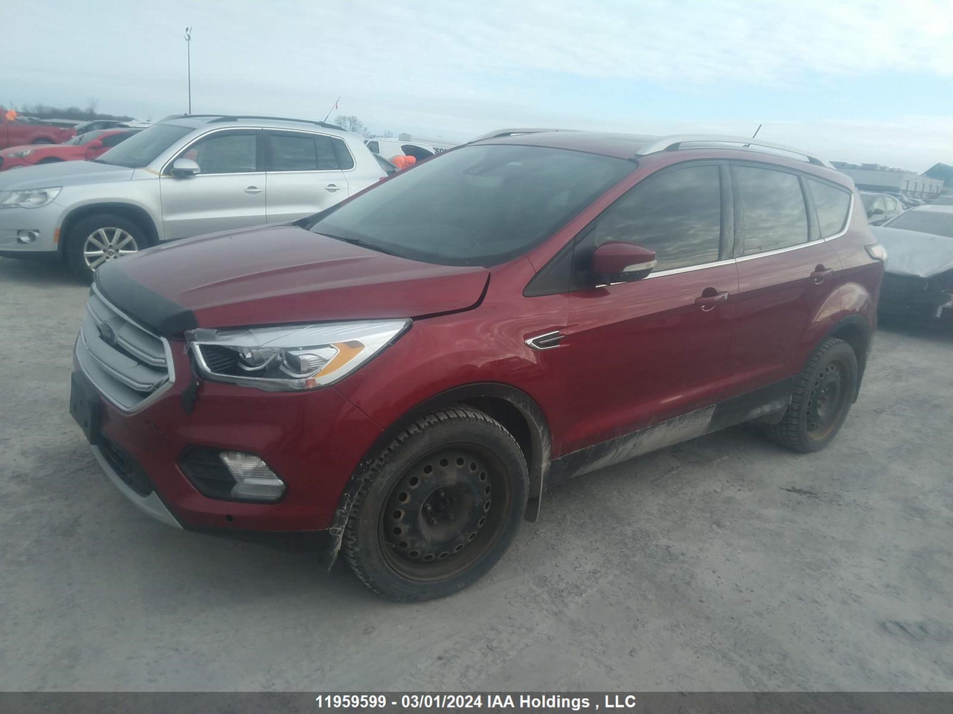 Photo 1 VIN: 1FMCU9J96JUA67758 - FORD ESCAPE 