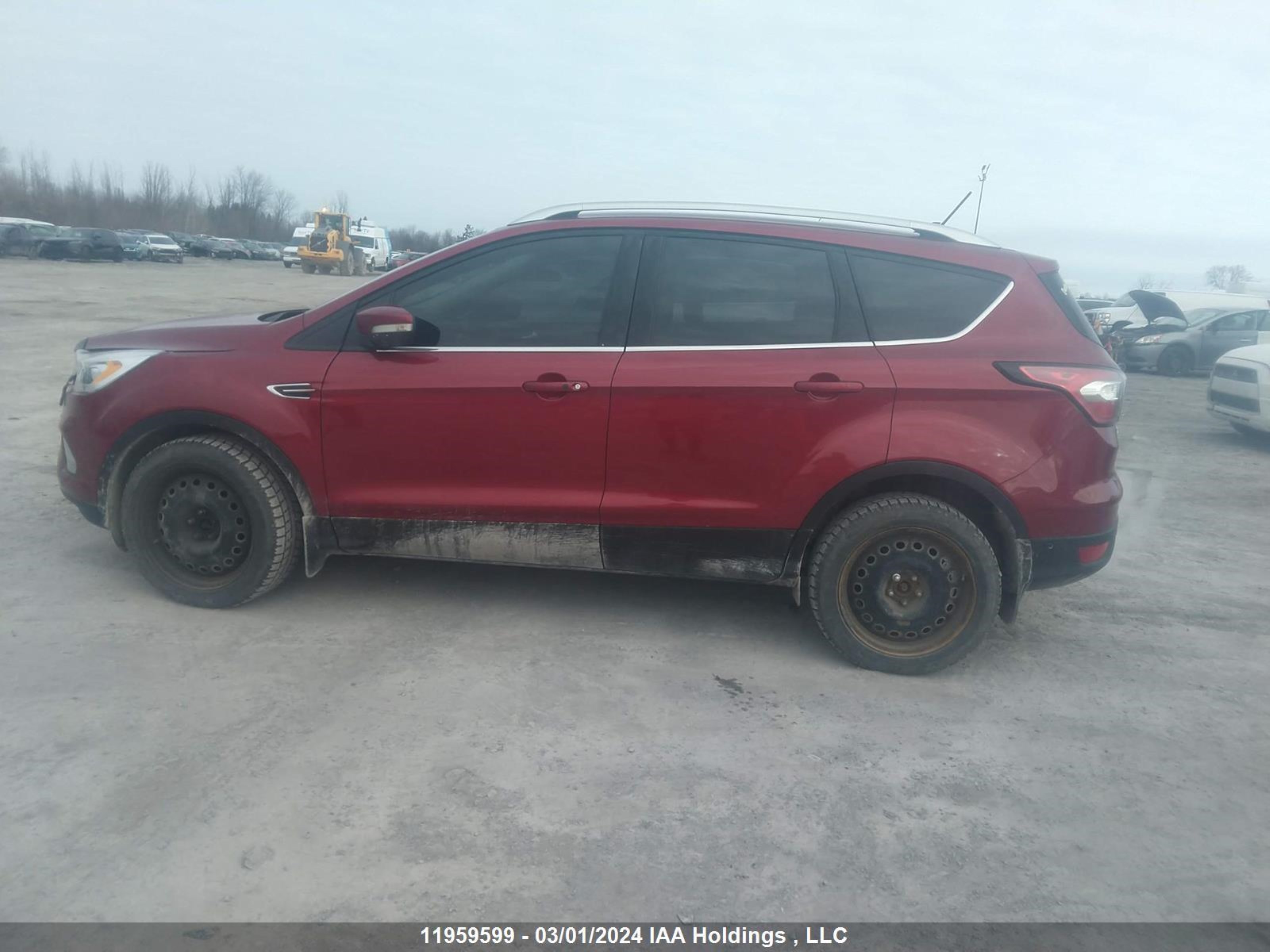 Photo 13 VIN: 1FMCU9J96JUA67758 - FORD ESCAPE 