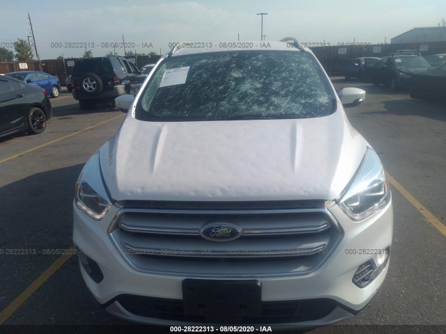 Photo 5 VIN: 1FMCU9J96JUB25223 - FORD ESCAPE 