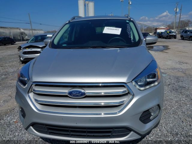 Photo 5 VIN: 1FMCU9J96JUB65589 - FORD ESCAPE 