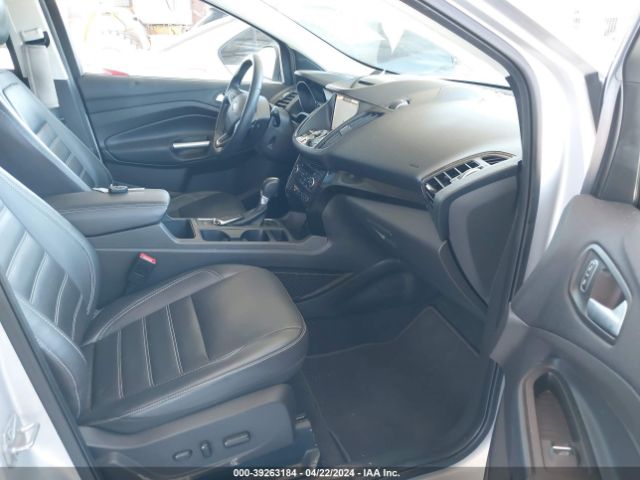 Photo 4 VIN: 1FMCU9J96JUC98613 - FORD ESCAPE 