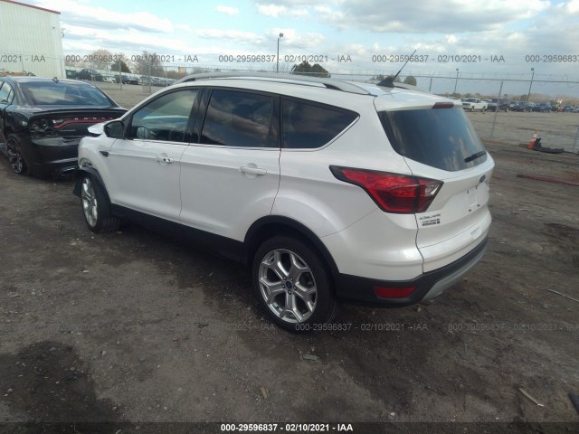 Photo 2 VIN: 1FMCU9J96KUC31169 - FORD ESCAPE 