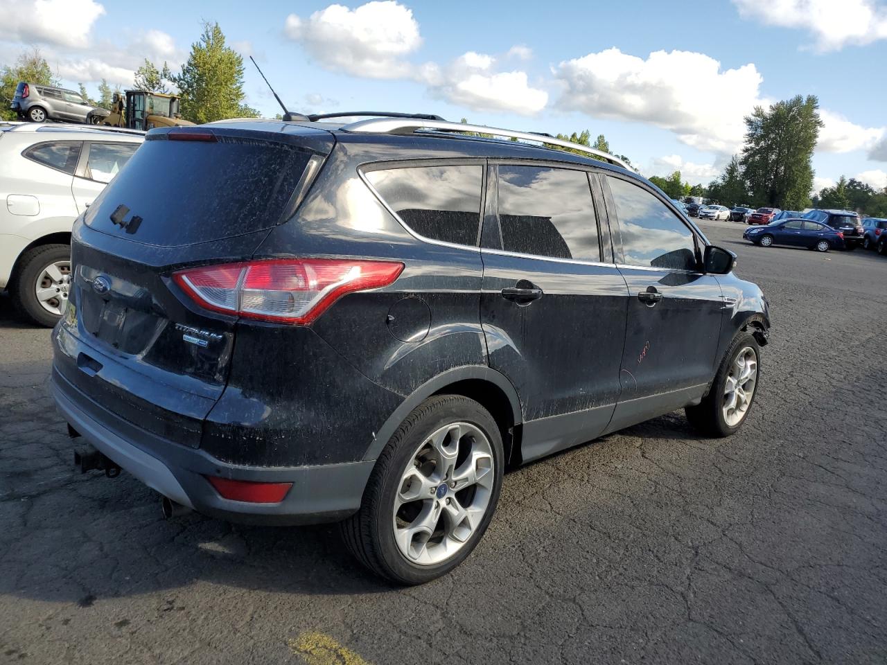 Photo 2 VIN: 1FMCU9J97DUA17181 - FORD ESCAPE 