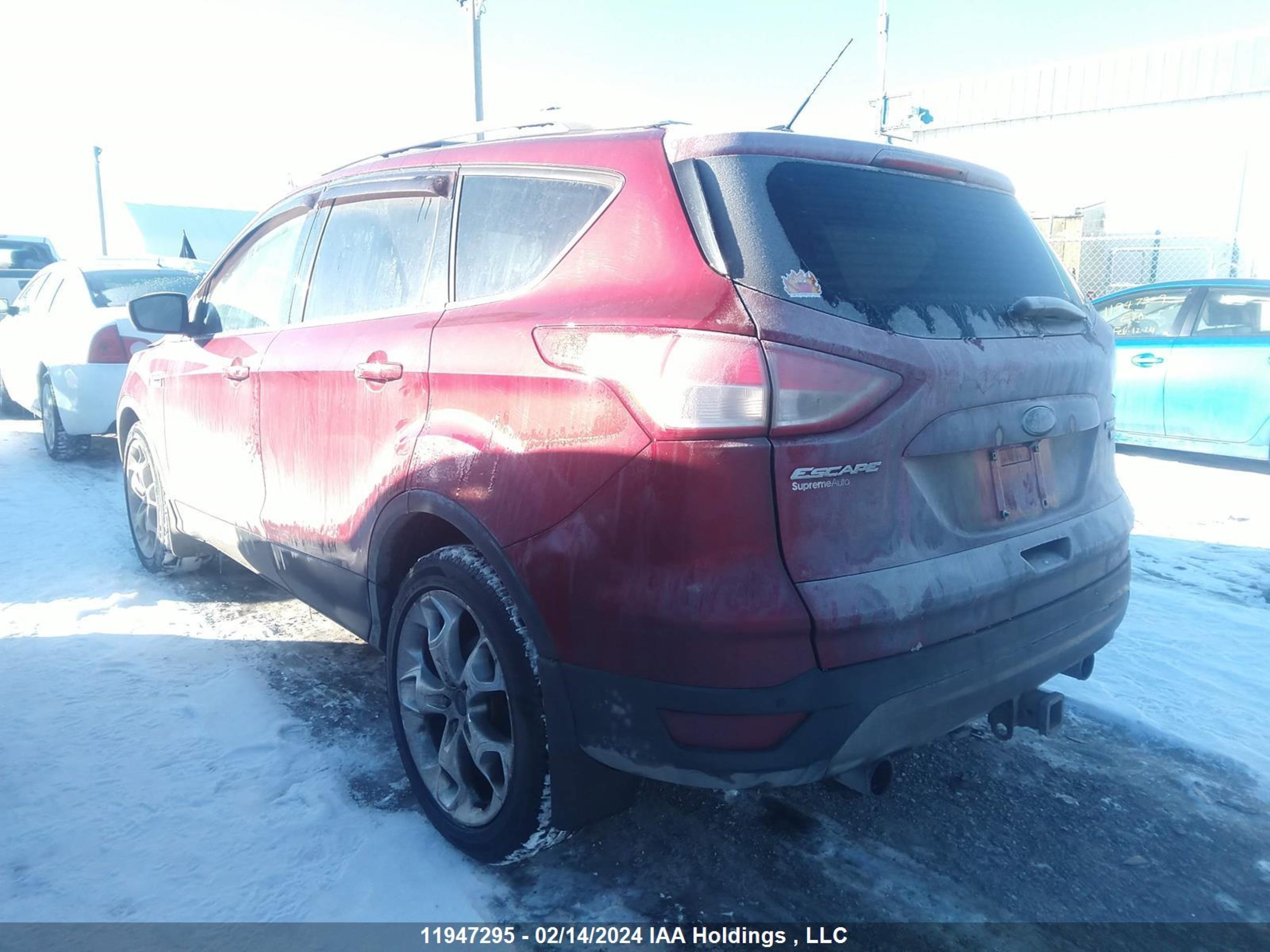 Photo 2 VIN: 1FMCU9J97DUB04143 - FORD ESCAPE 