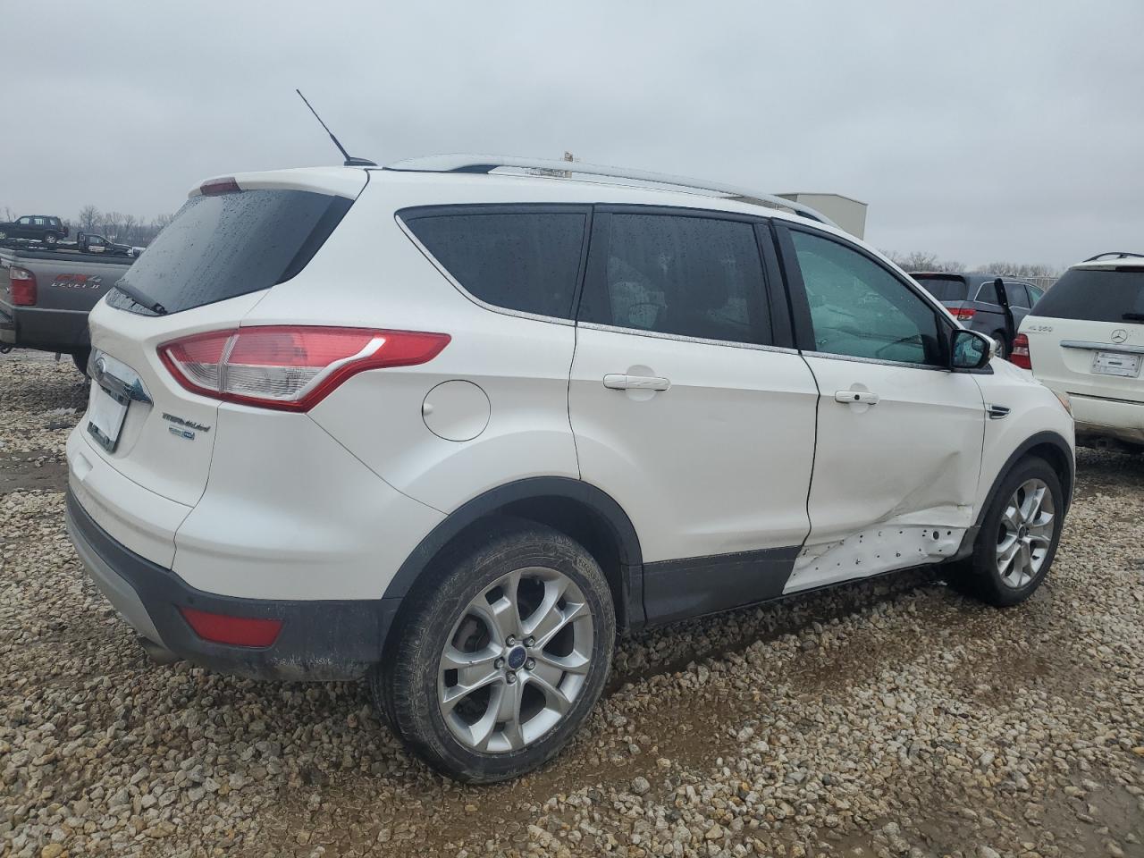 Photo 2 VIN: 1FMCU9J97EUD86365 - FORD ESCAPE 