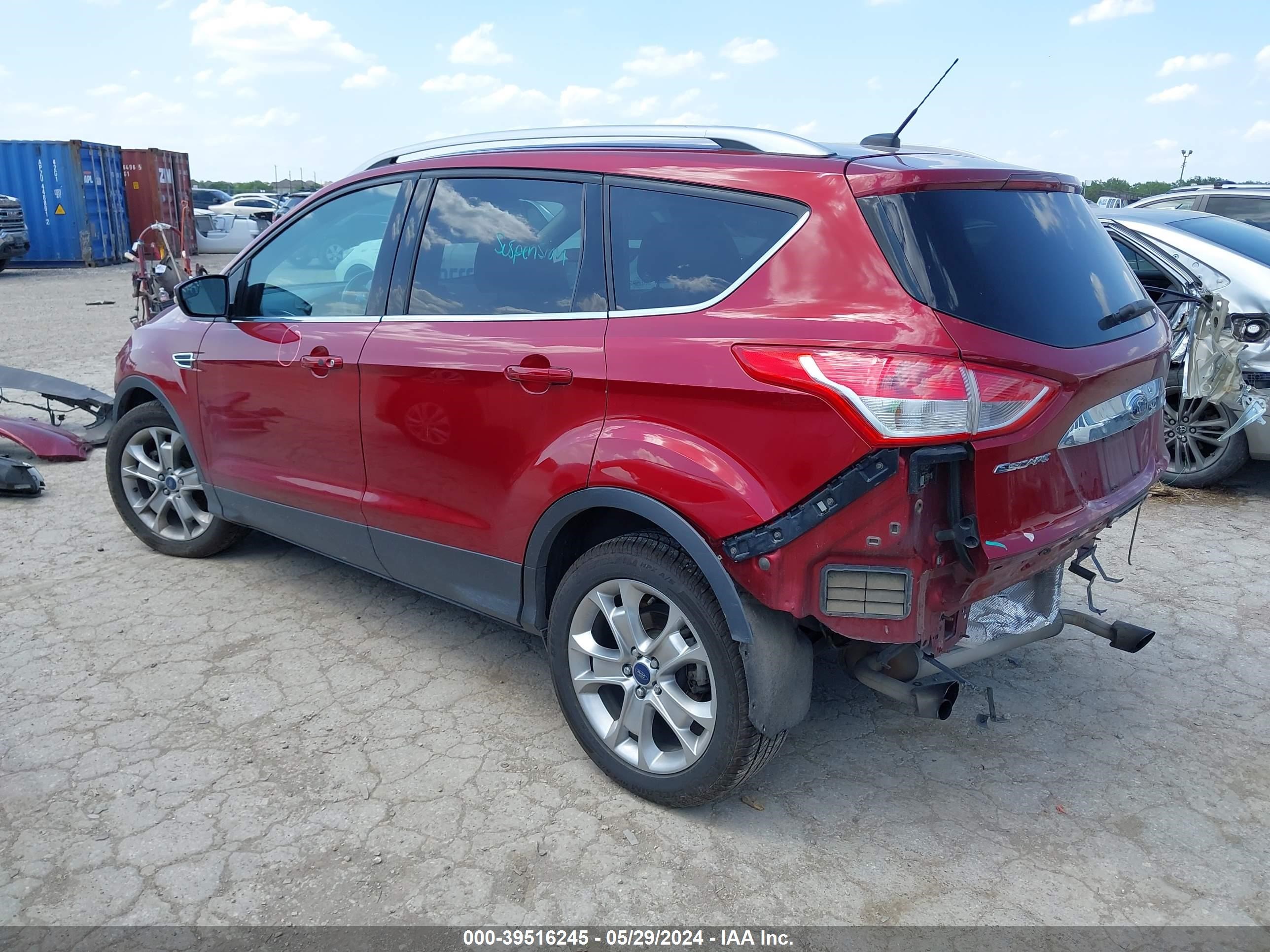 Photo 2 VIN: 1FMCU9J97FUC88664 - FORD ESCAPE 