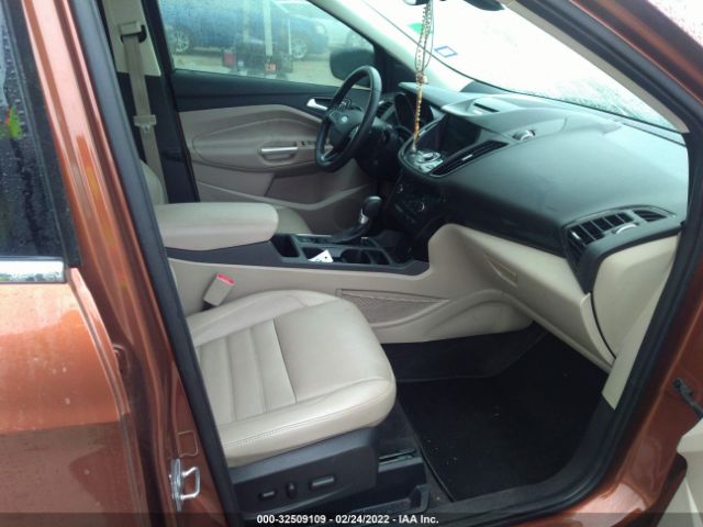 Photo 4 VIN: 1FMCU9J97HUE71498 - FORD ESCAPE 