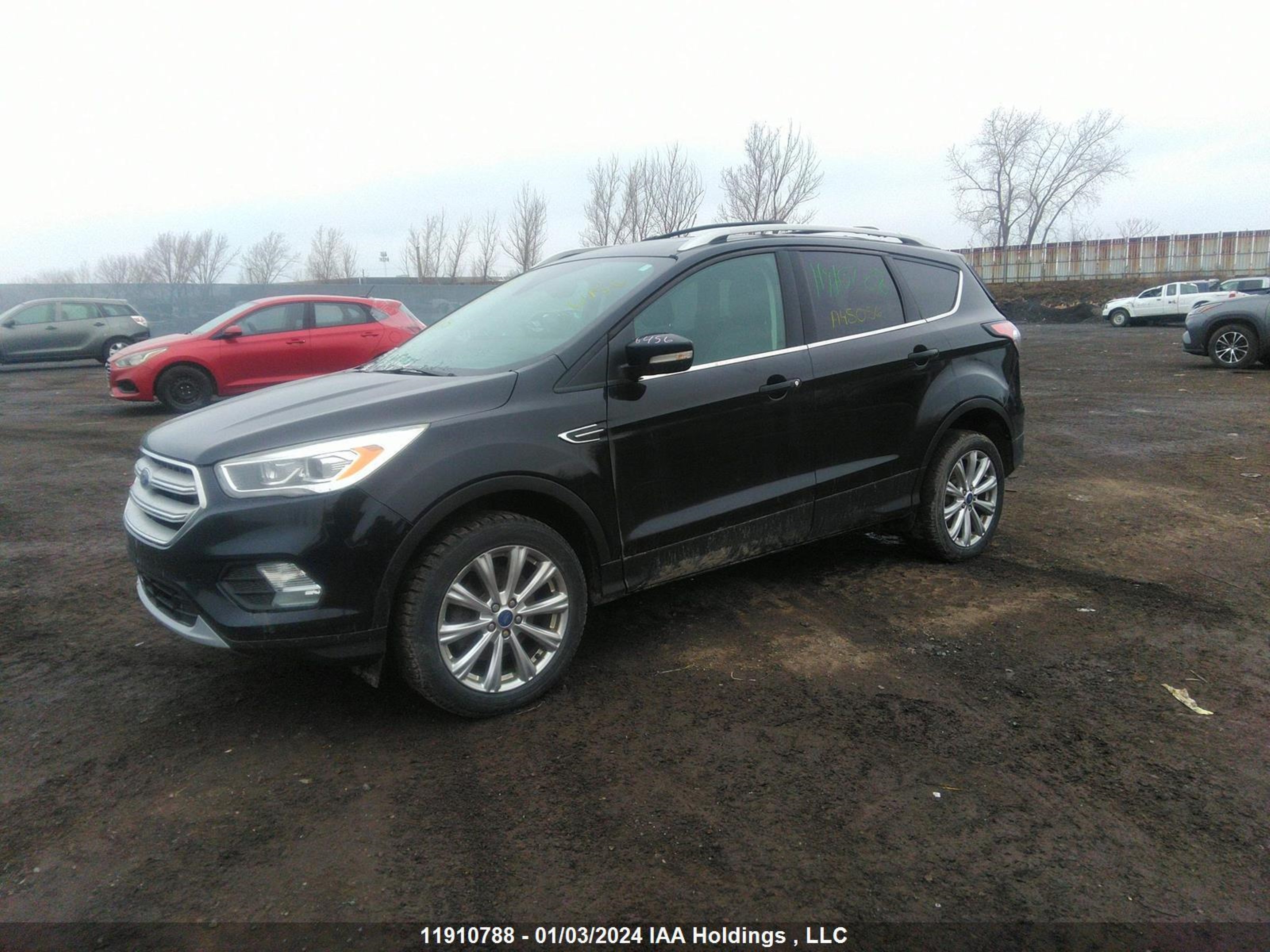 Photo 1 VIN: 1FMCU9J97JUA45056 - FORD ESCAPE 