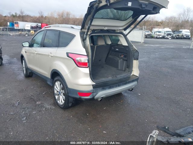 Photo 2 VIN: 1FMCU9J97JUA69700 - FORD ESCAPE 