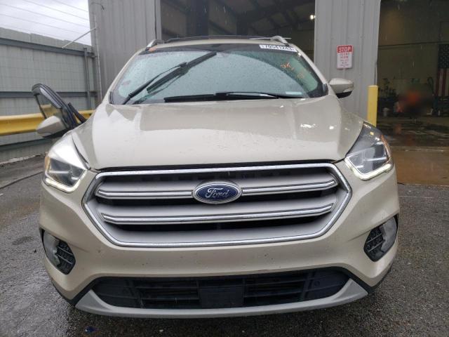 Photo 4 VIN: 1FMCU9J97JUB96009 - FORD ESCAPE 