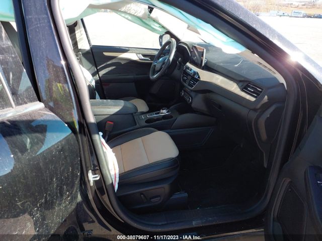 Photo 4 VIN: 1FMCU9J97MUB11514 - FORD ESCAPE 