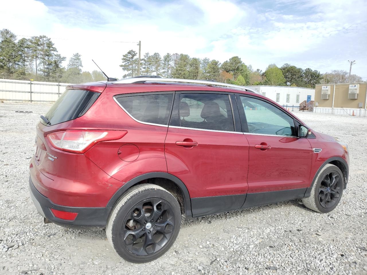 Photo 2 VIN: 1FMCU9J98DUC66010 - FORD ESCAPE 