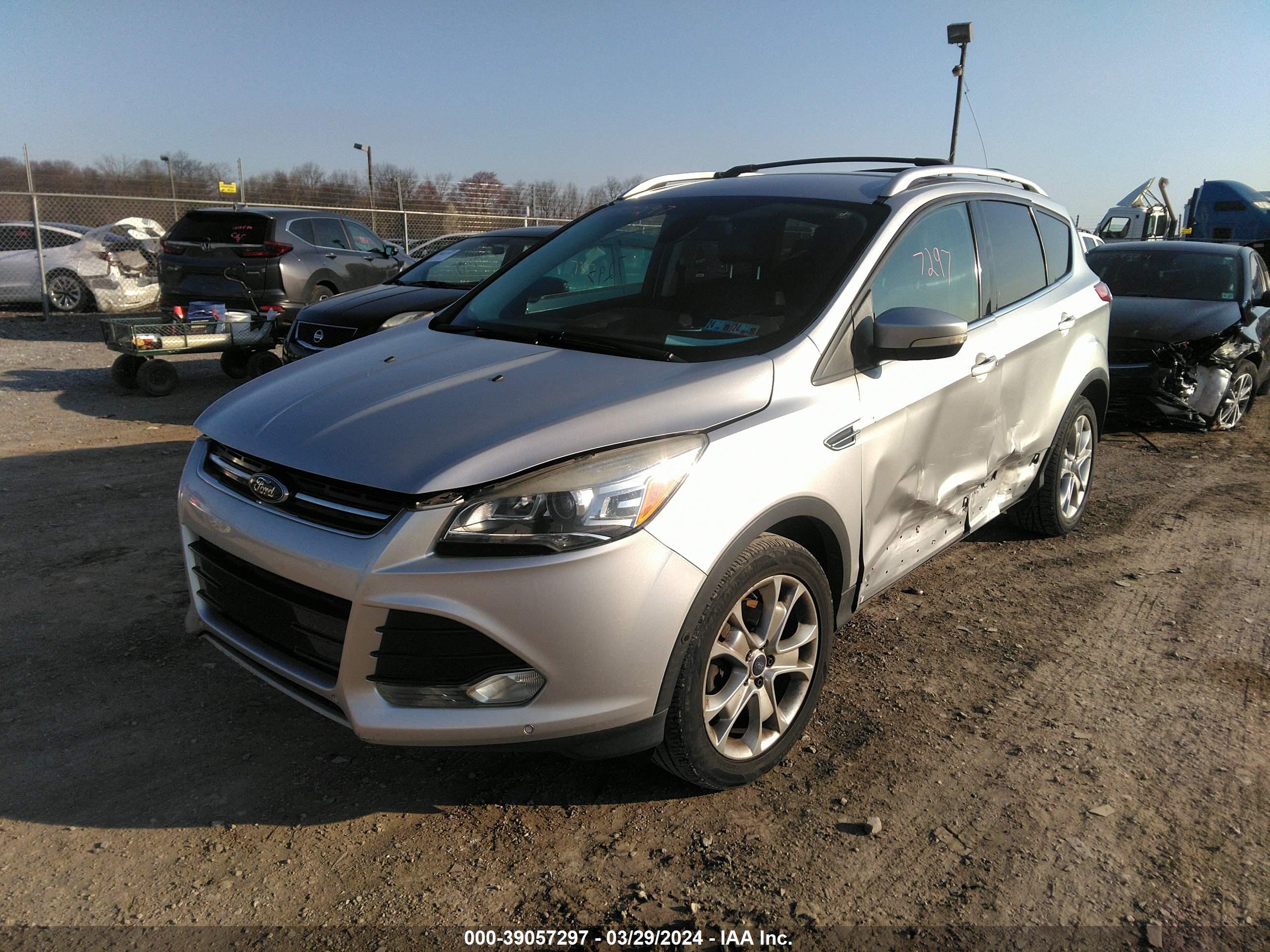 Photo 1 VIN: 1FMCU9J98EUD21833 - FORD ESCAPE 