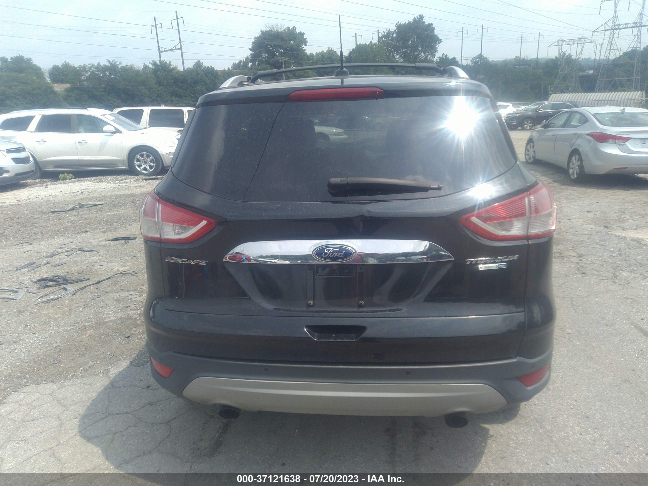 Photo 15 VIN: 1FMCU9J98FUB15817 - FORD ESCAPE 