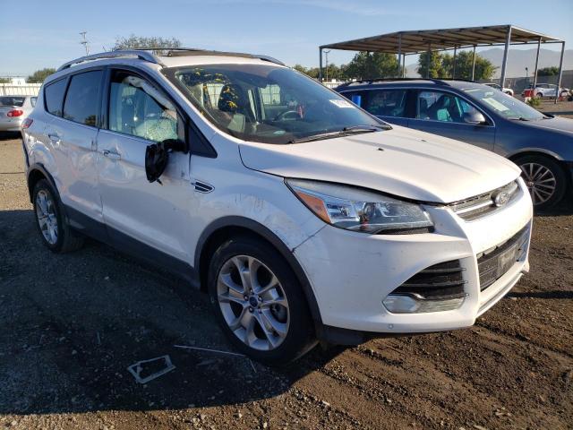 Photo 3 VIN: 1FMCU9J98FUB63740 - FORD ESCAPE 