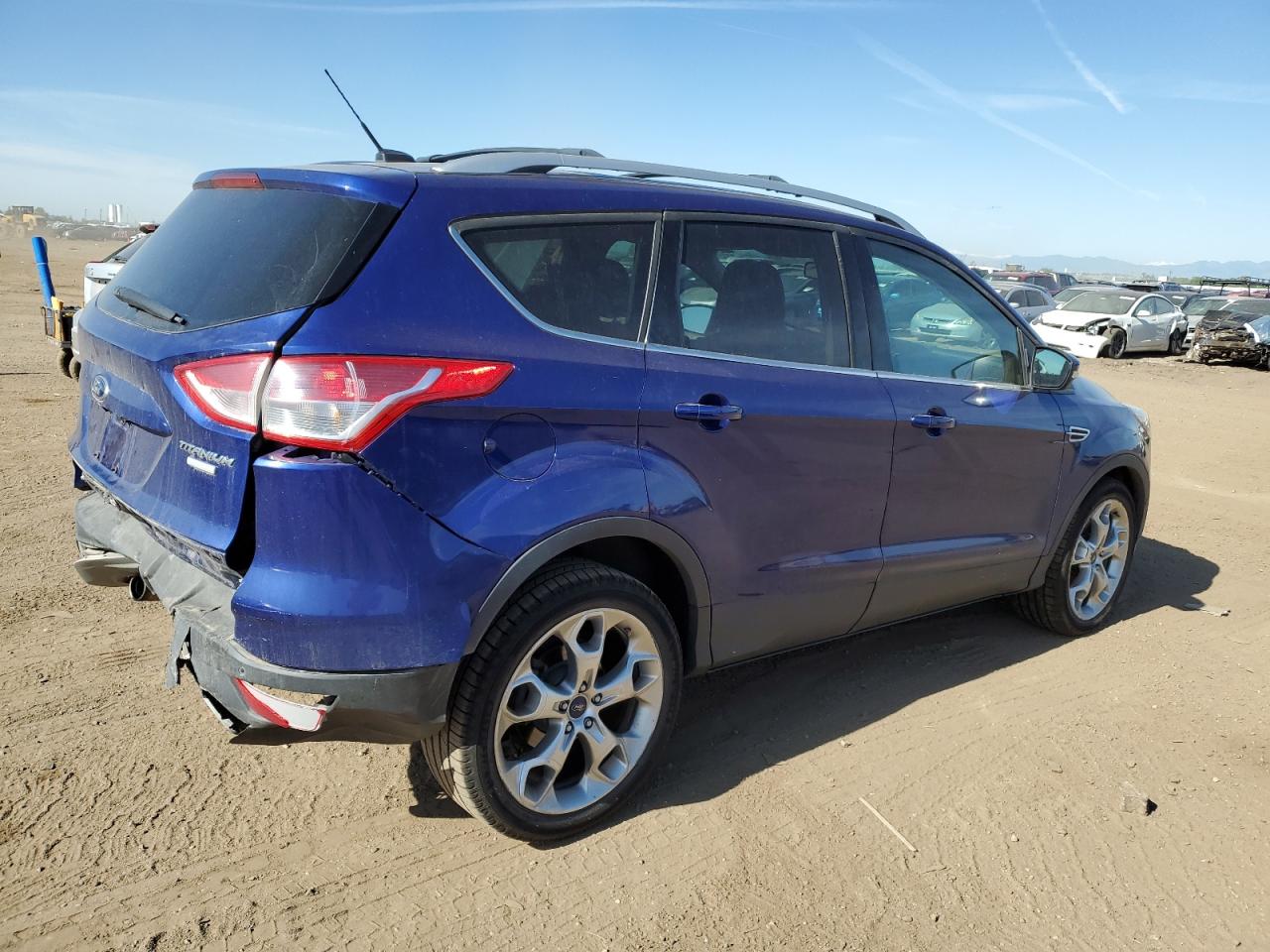 Photo 2 VIN: 1FMCU9J99DUA71971 - FORD ESCAPE 