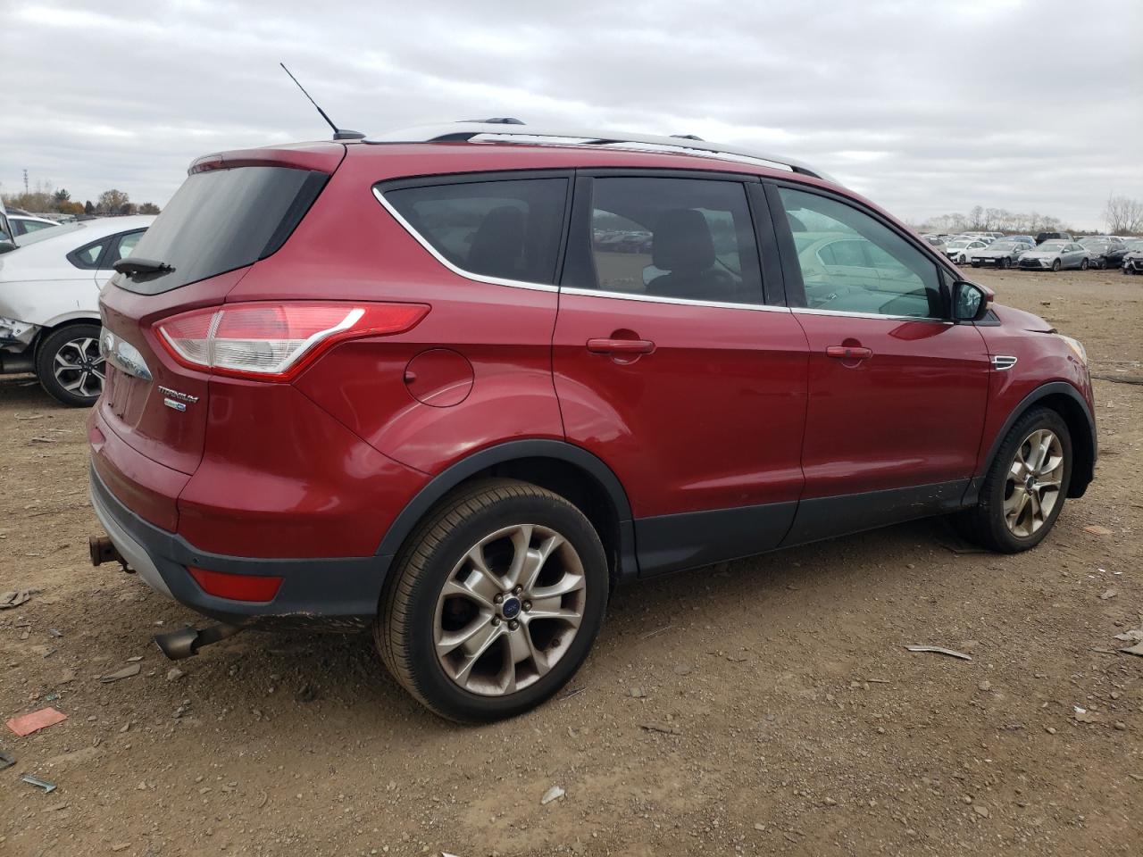 Photo 2 VIN: 1FMCU9J99EUA82518 - FORD ESCAPE 