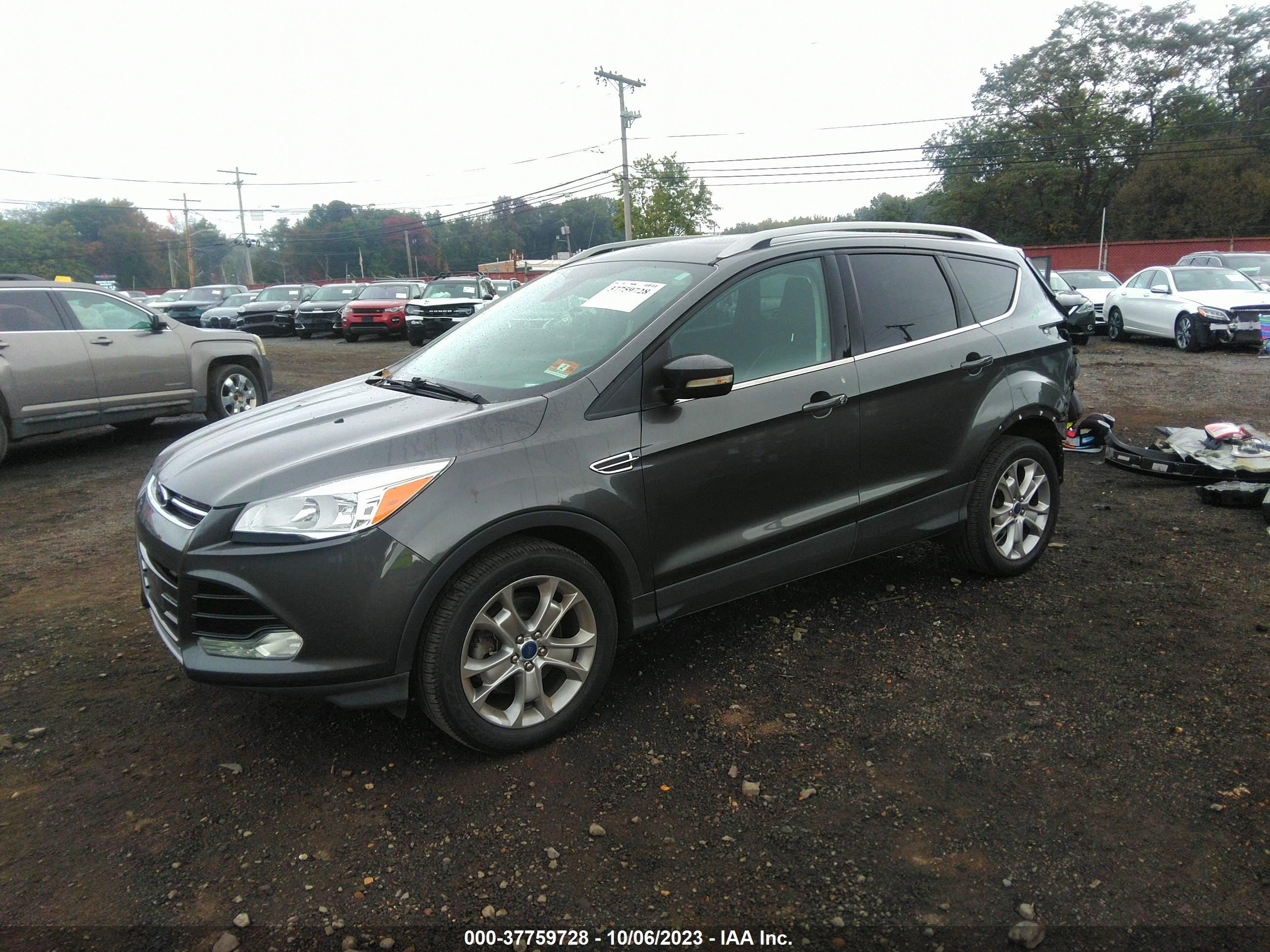 Photo 1 VIN: 1FMCU9J99FUA35524 - FORD ESCAPE 