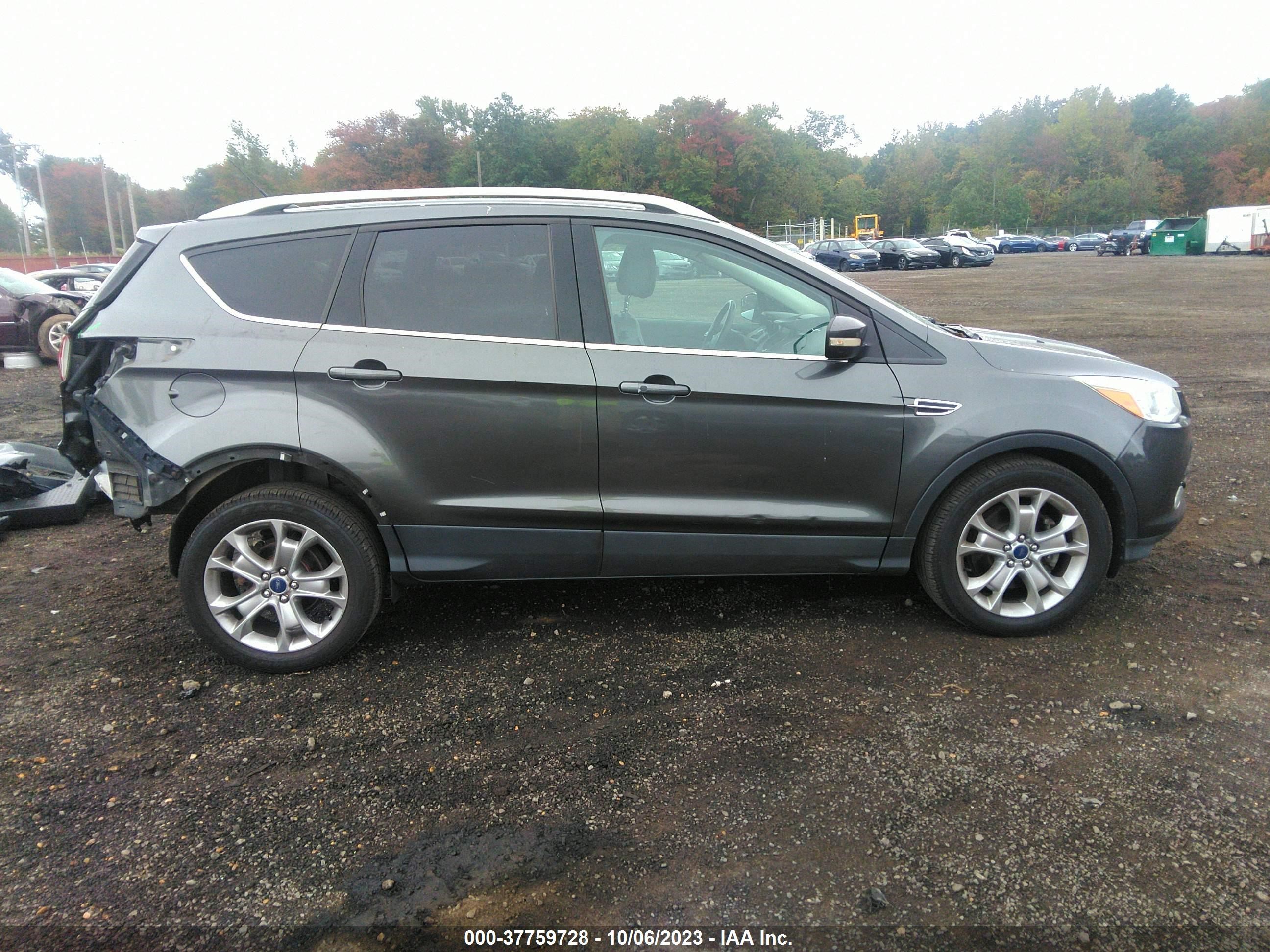 Photo 12 VIN: 1FMCU9J99FUA35524 - FORD ESCAPE 