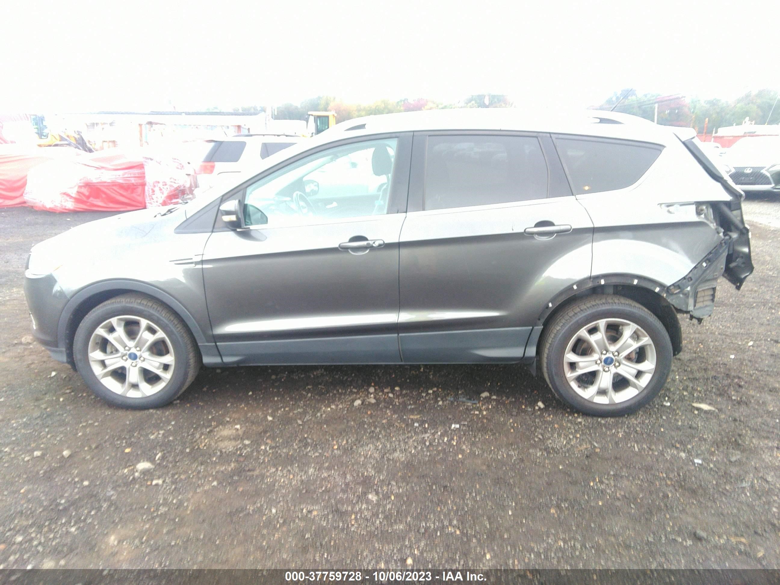 Photo 13 VIN: 1FMCU9J99FUA35524 - FORD ESCAPE 