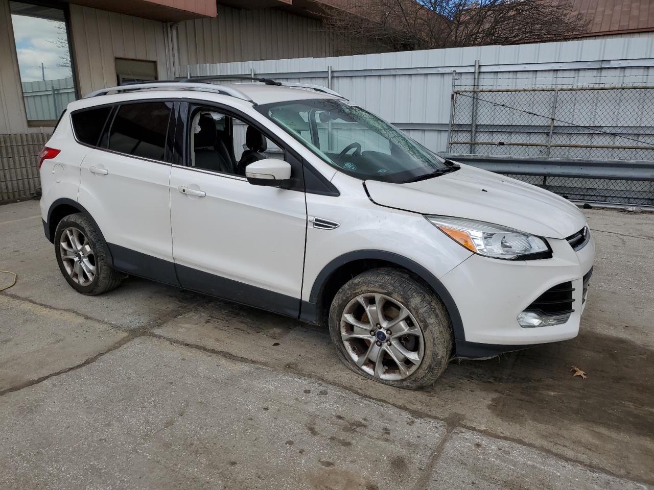 Photo 3 VIN: 1FMCU9J99GUA82229 - FORD ESCAPE 