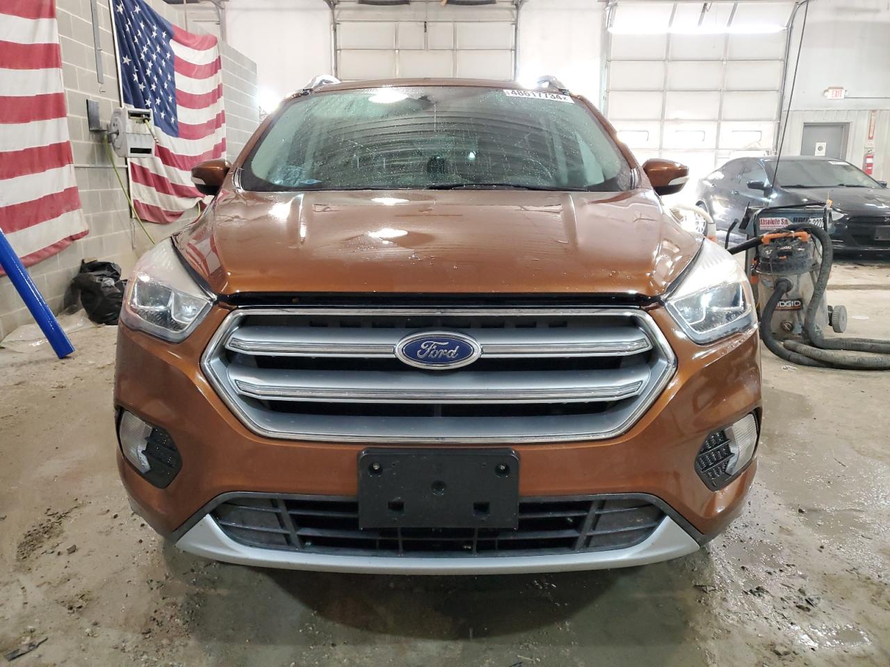 Photo 4 VIN: 1FMCU9J99HUC82397 - FORD ESCAPE 