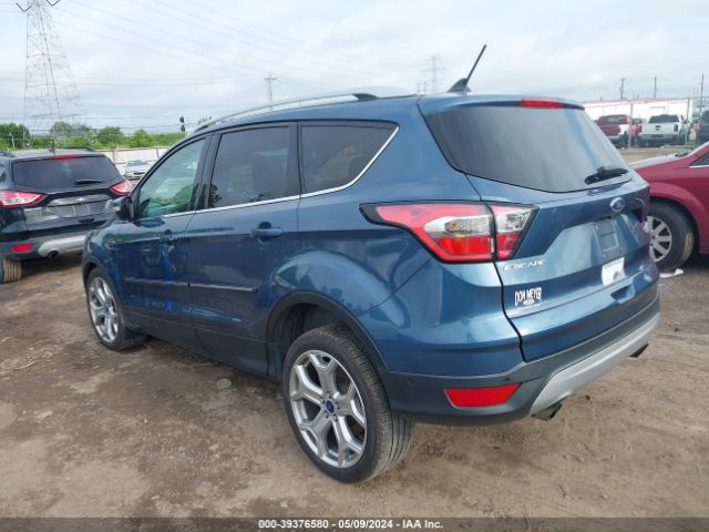 Photo 2 VIN: 1FMCU9J99JUA40022 - FORD ESCAPE 