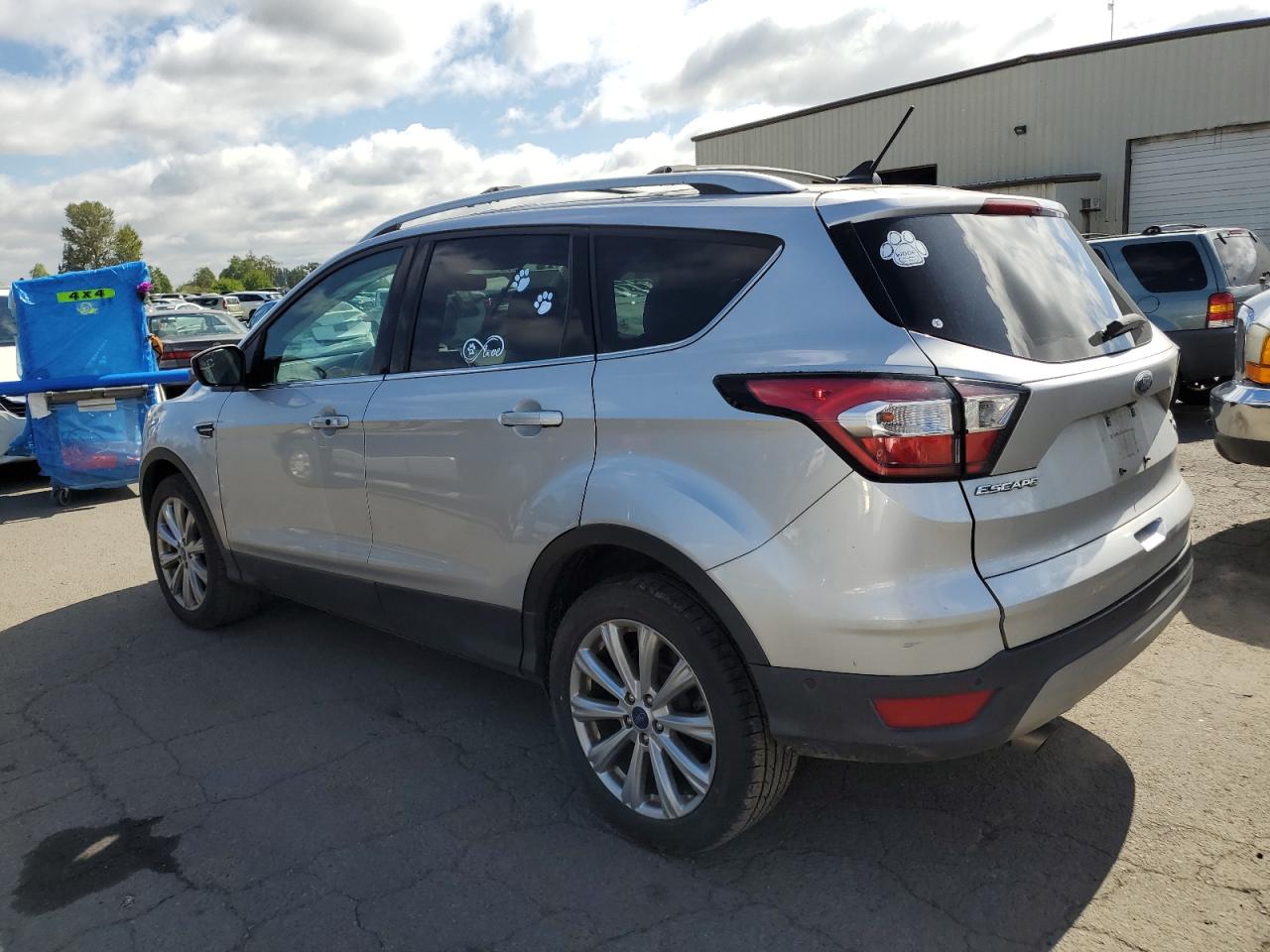 Photo 1 VIN: 1FMCU9J99JUC62222 - FORD ESCAPE 