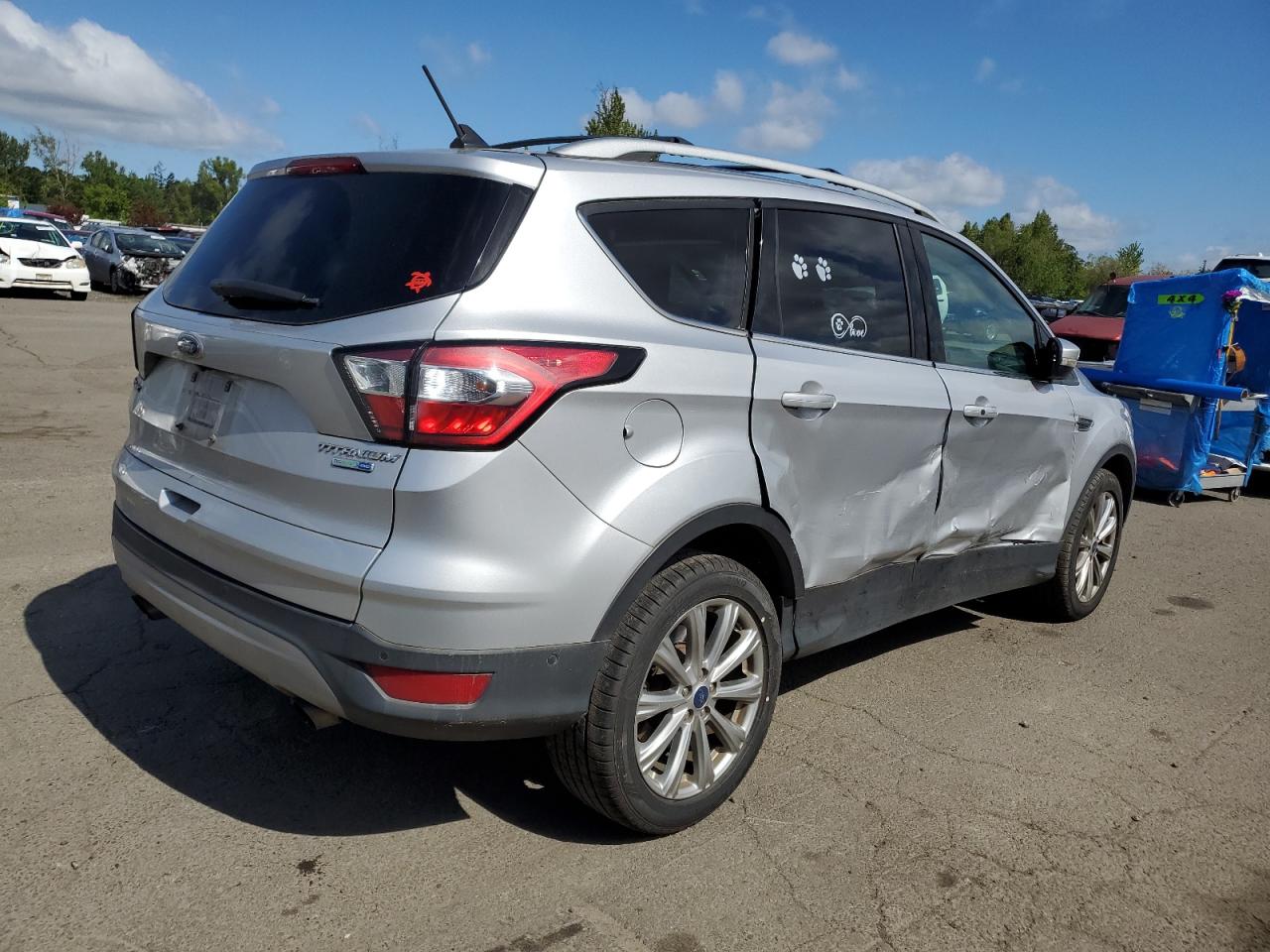 Photo 2 VIN: 1FMCU9J99JUC62222 - FORD ESCAPE 