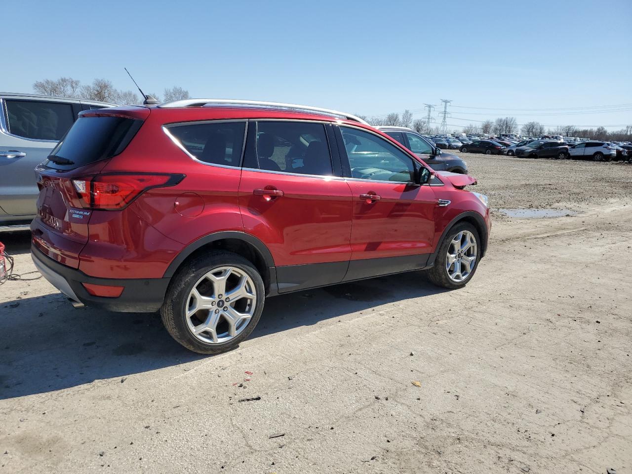 Photo 2 VIN: 1FMCU9J99KUA59848 - FORD ESCAPE 