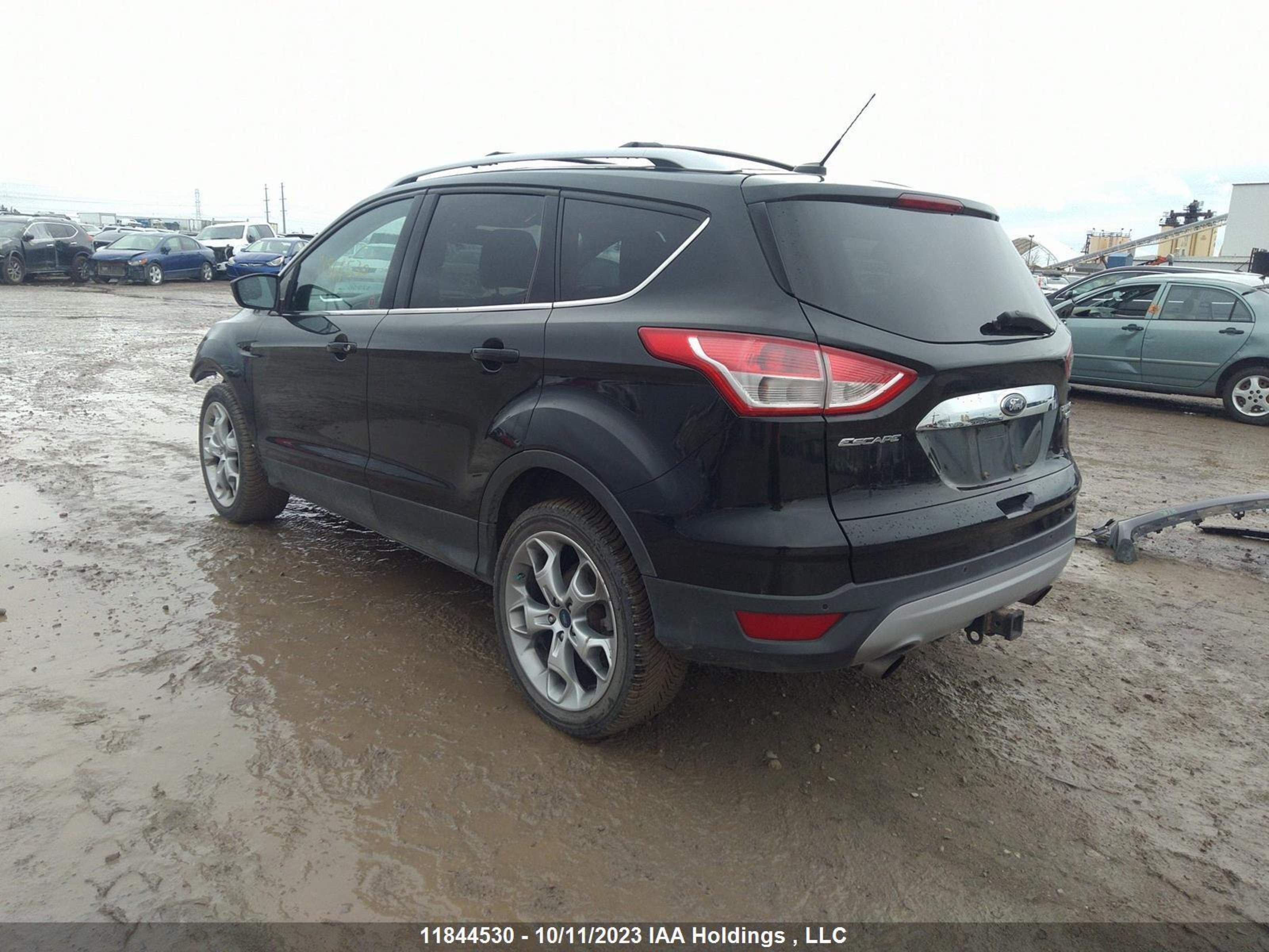 Photo 2 VIN: 1FMCU9J9XEUB10469 - FORD ESCAPE 