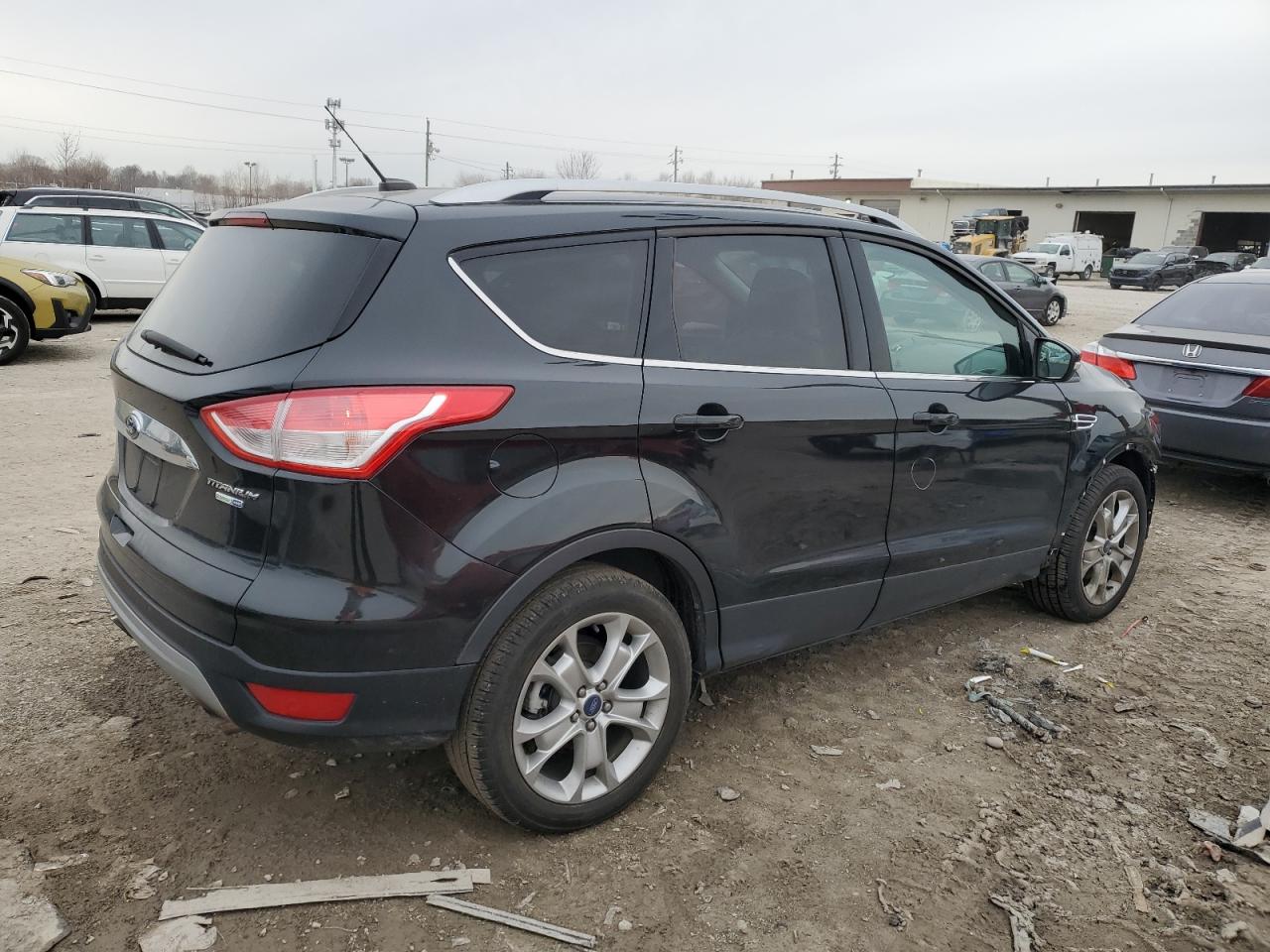 Photo 2 VIN: 1FMCU9J9XFUB59043 - FORD ESCAPE 