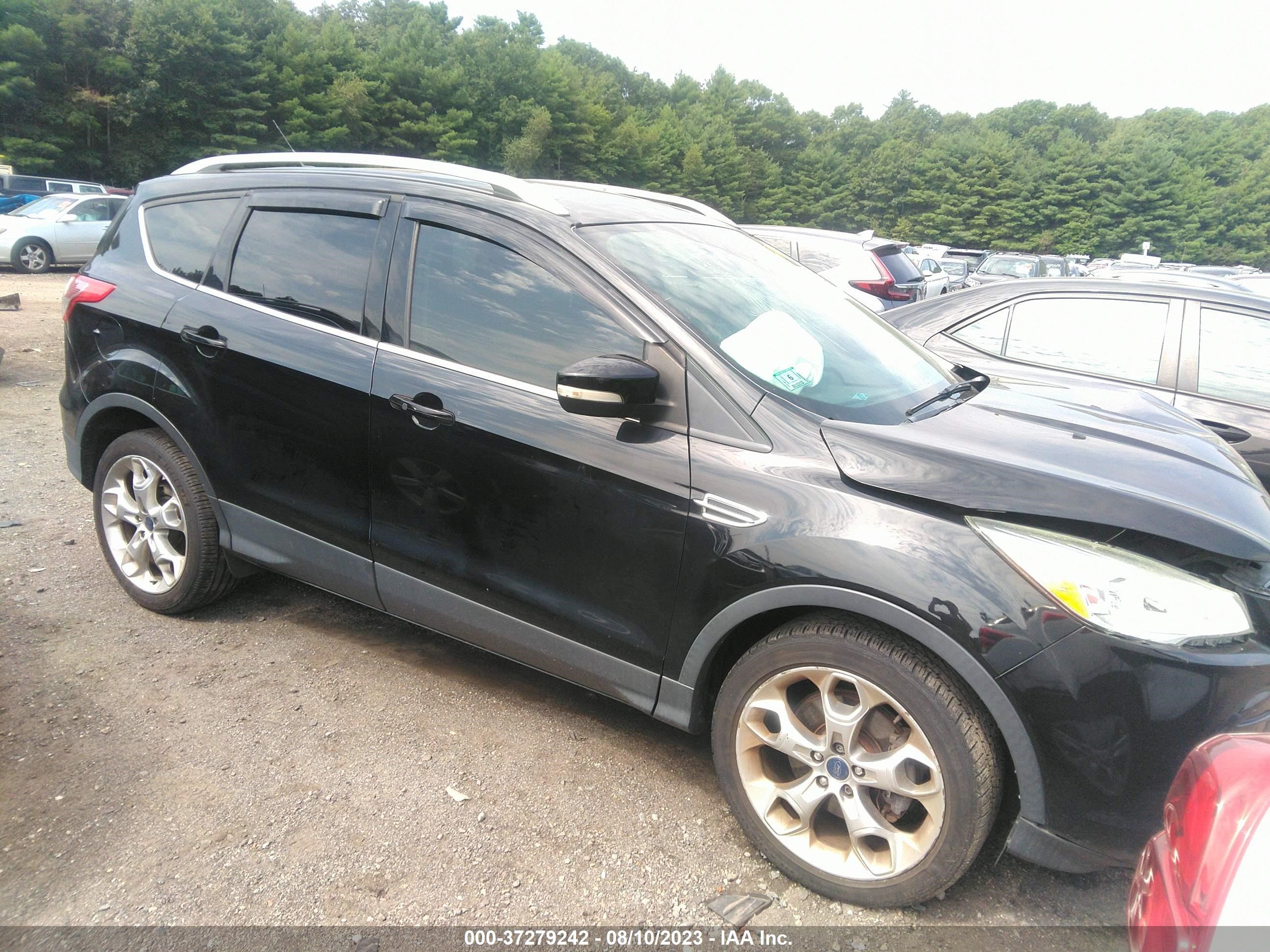 Photo 0 VIN: 1FMCU9J9XGUC30873 - FORD ESCAPE 