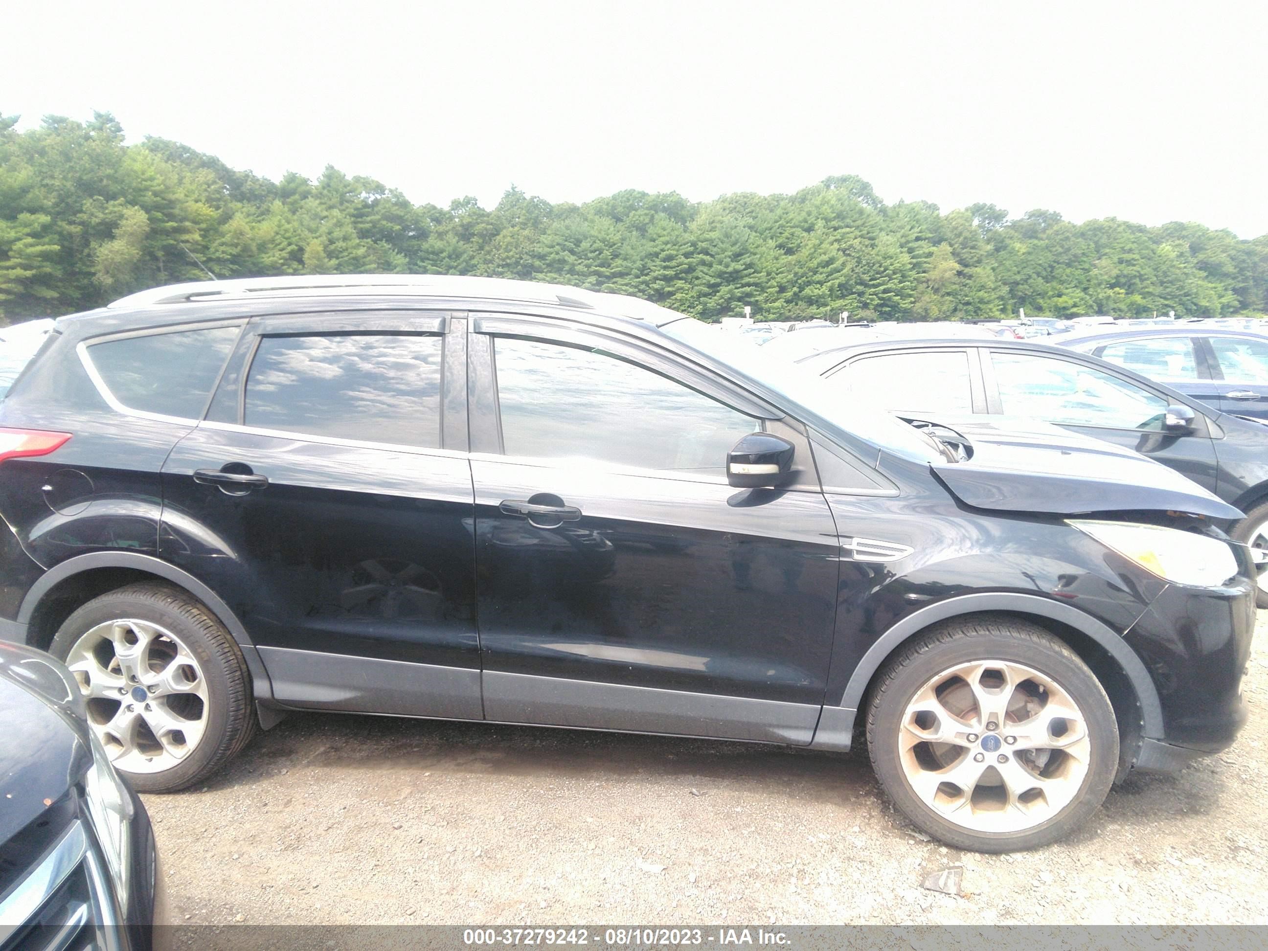 Photo 12 VIN: 1FMCU9J9XGUC30873 - FORD ESCAPE 