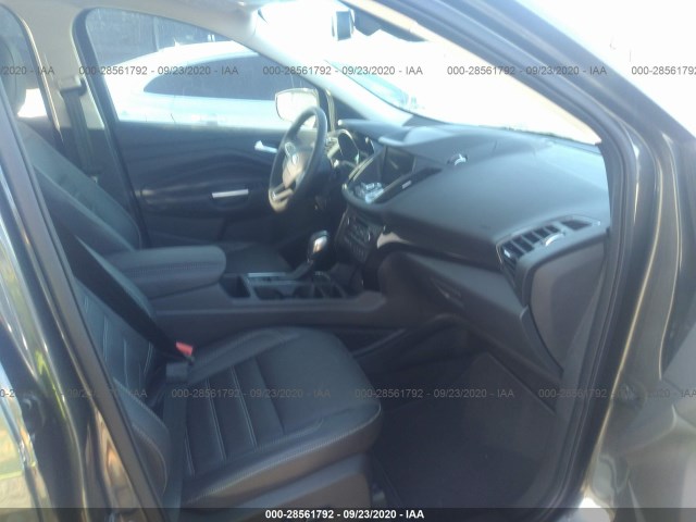 Photo 4 VIN: 1FMCU9J9XKUA12411 - FORD ESCAPE 