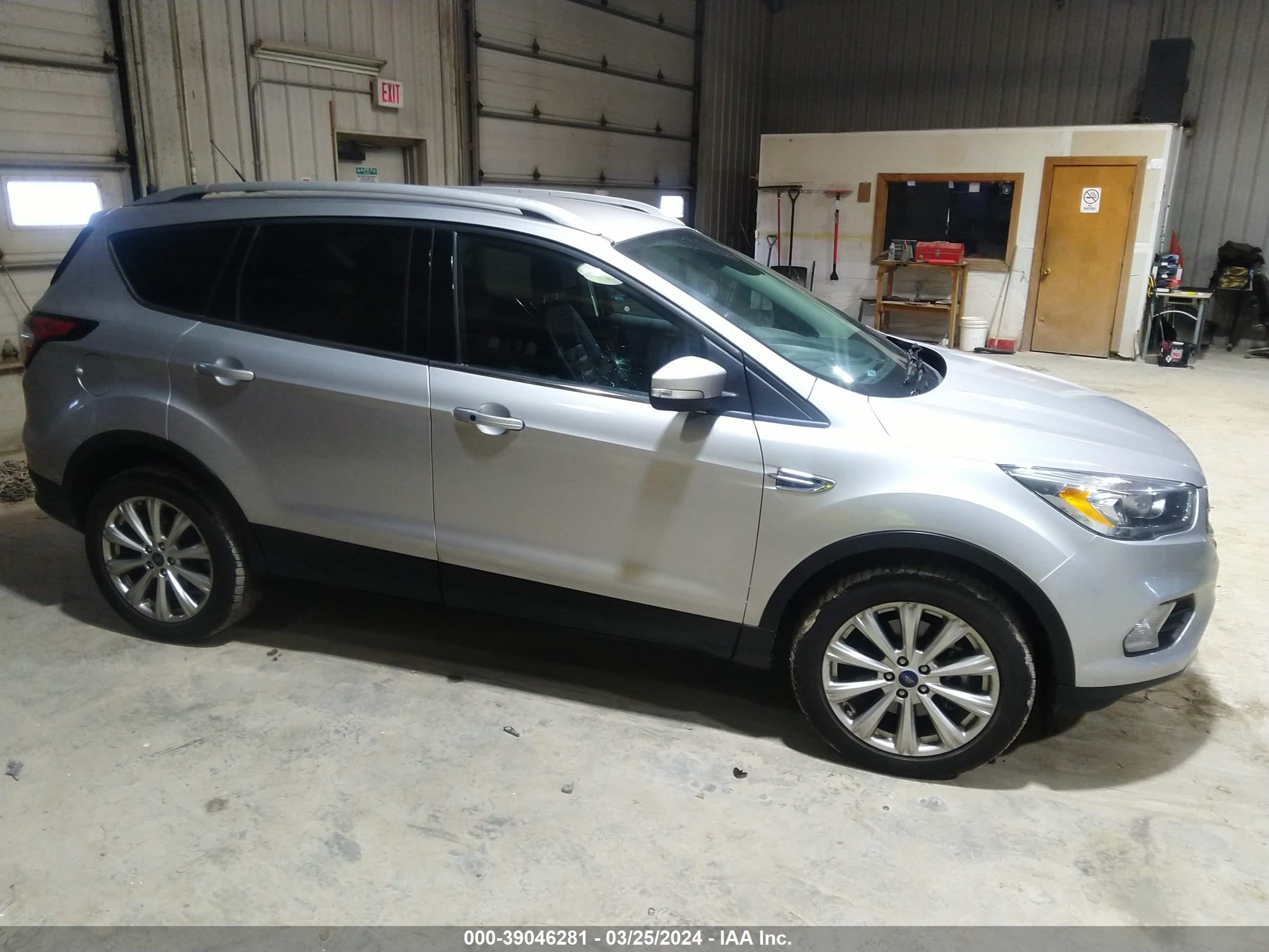 Photo 12 VIN: 1FMCU9JD4HUC37582 - FORD ESCAPE 