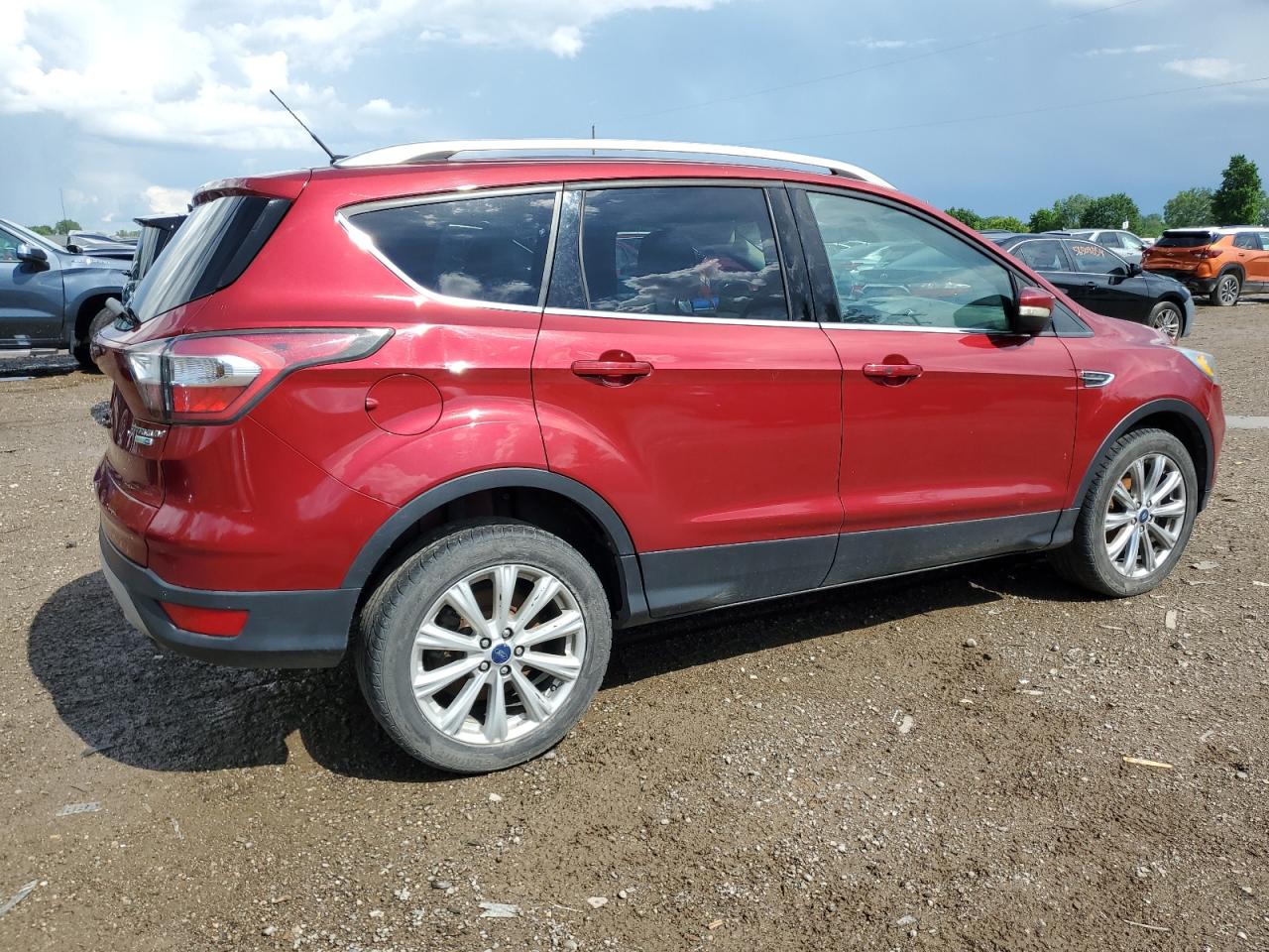 Photo 2 VIN: 1FMCU9JD8HUA13179 - FORD ESCAPE 