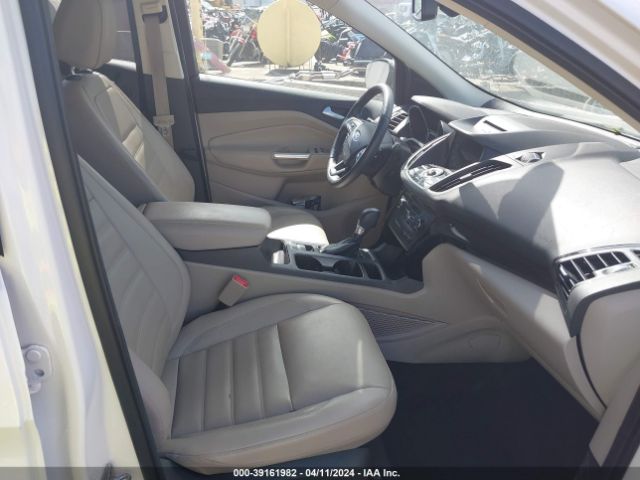 Photo 4 VIN: 1FMCU9JD8HUC18405 - FORD ESCAPE 