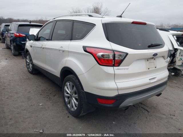 Photo 2 VIN: 1FMCU9JDXHUC94031 - FORD ESCAPE 