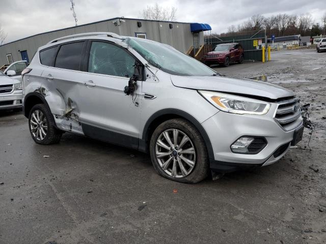 Photo 3 VIN: 1FMCU9JDXHUD50291 - FORD ESCAPE TIT 