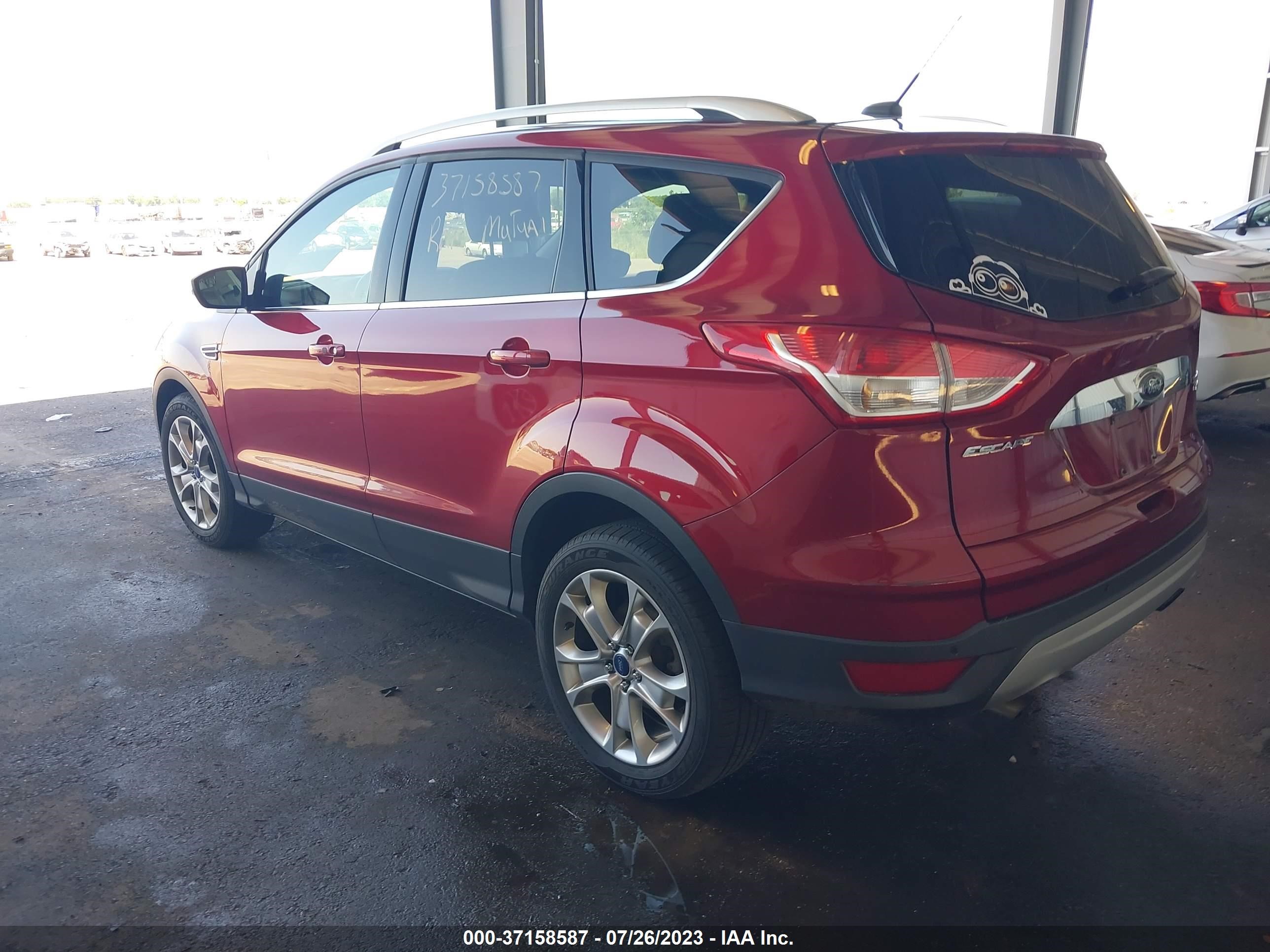 Photo 2 VIN: 1FMCU9JX5FUB30886 - FORD ESCAPE 